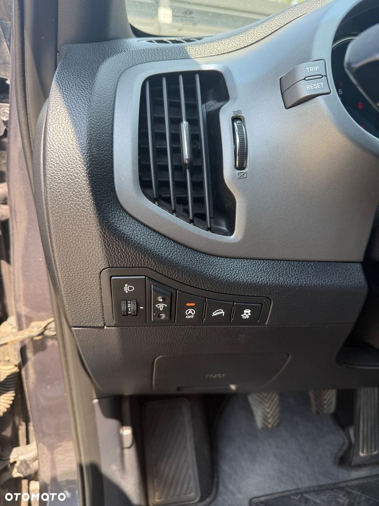 Kia Sportage - 10