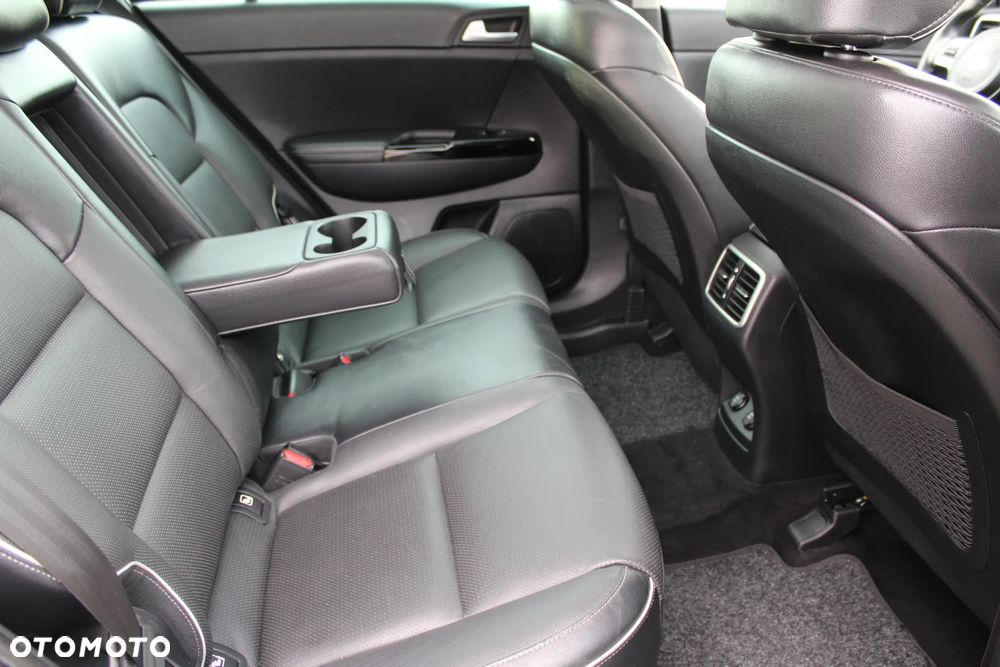 Kia Sportage 1.7 CRDI XL 2WD - 10