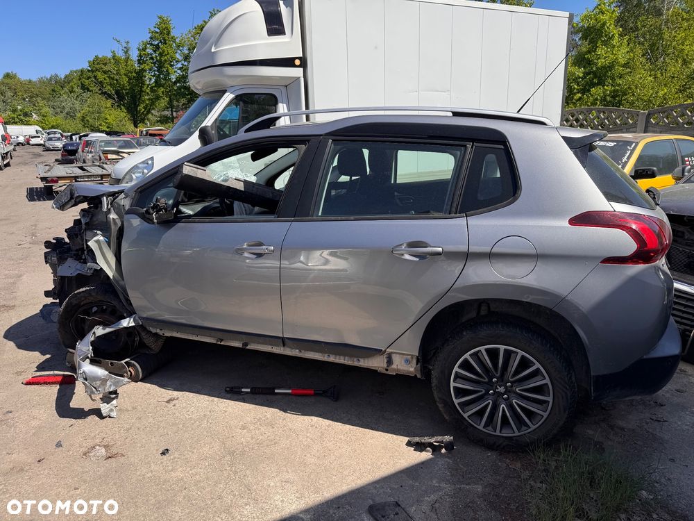 Peugeot 2008 1.2 Pure Tech Active - 2