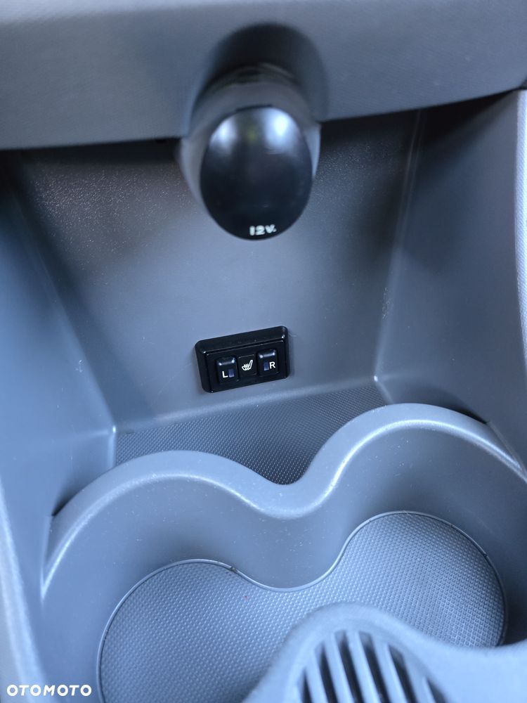 Toyota Aygo ver-1-0-vvt--i - 13