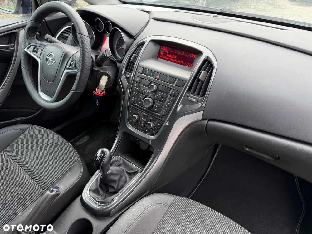Opel Astra ver-1-4-turbo - 38