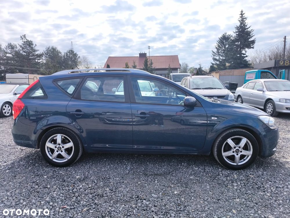 Kia Ceed 1.4 Comfort + - 7