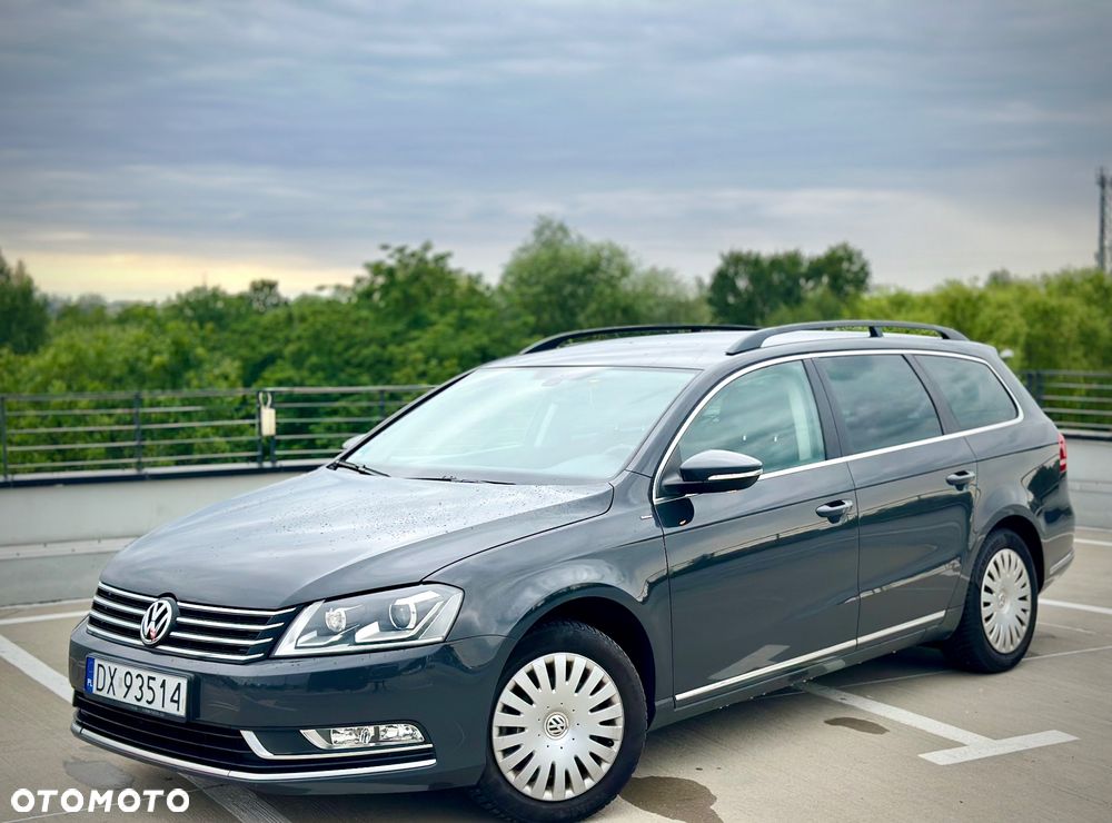 Volkswagen Passat 1.6 TDI DPF BlueMot Highline - 21