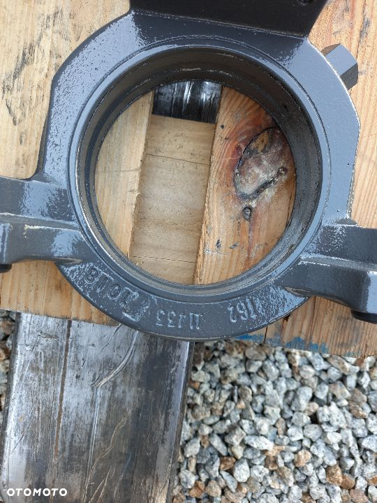 wieszak przedniego mostu claas arion 420 - 2