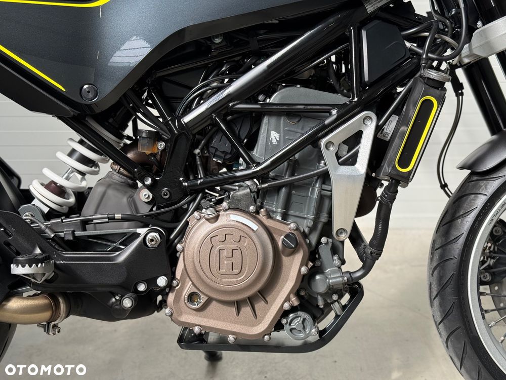 Husqvarna Svartpilen - 13
