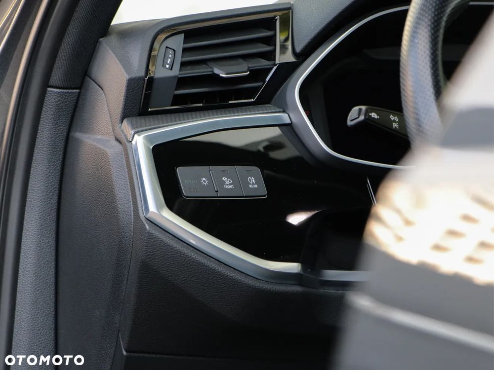 Audi Q3 35 TFSI S line S tronic - 24