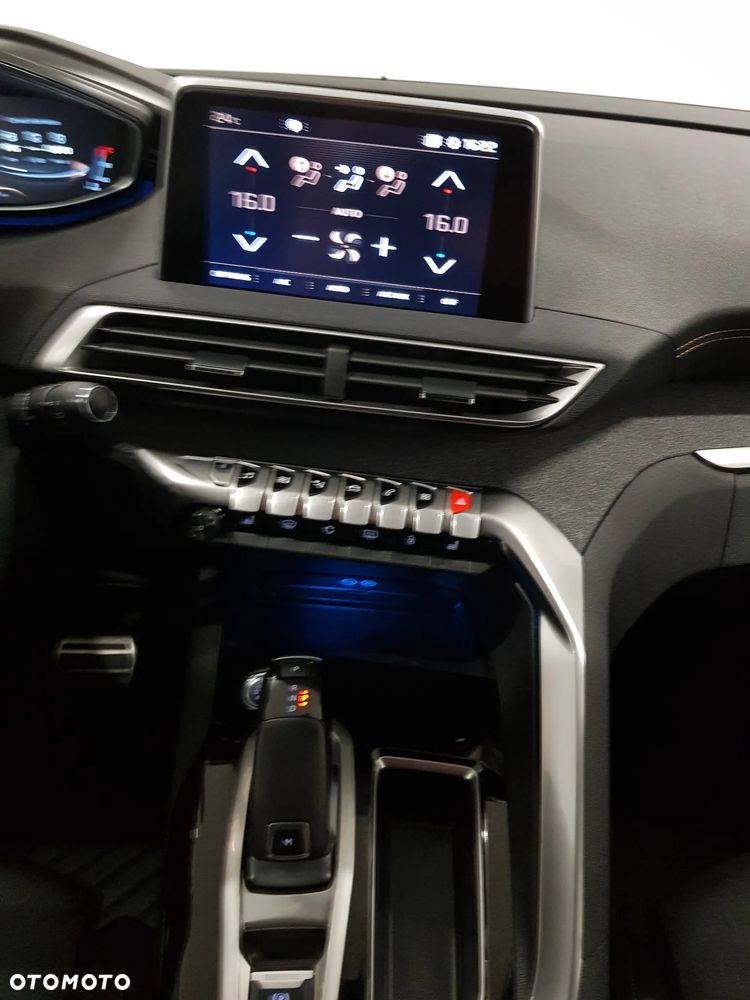 Peugeot 3008 ver-puretech-130-stop-start-gpf-eat8-gt - 12