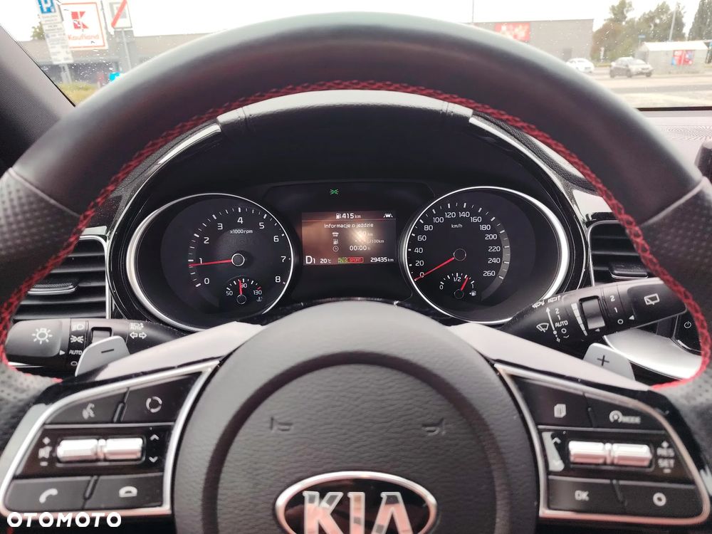 Kia ProCeed 1.6 T-GDI GT DCT - 14