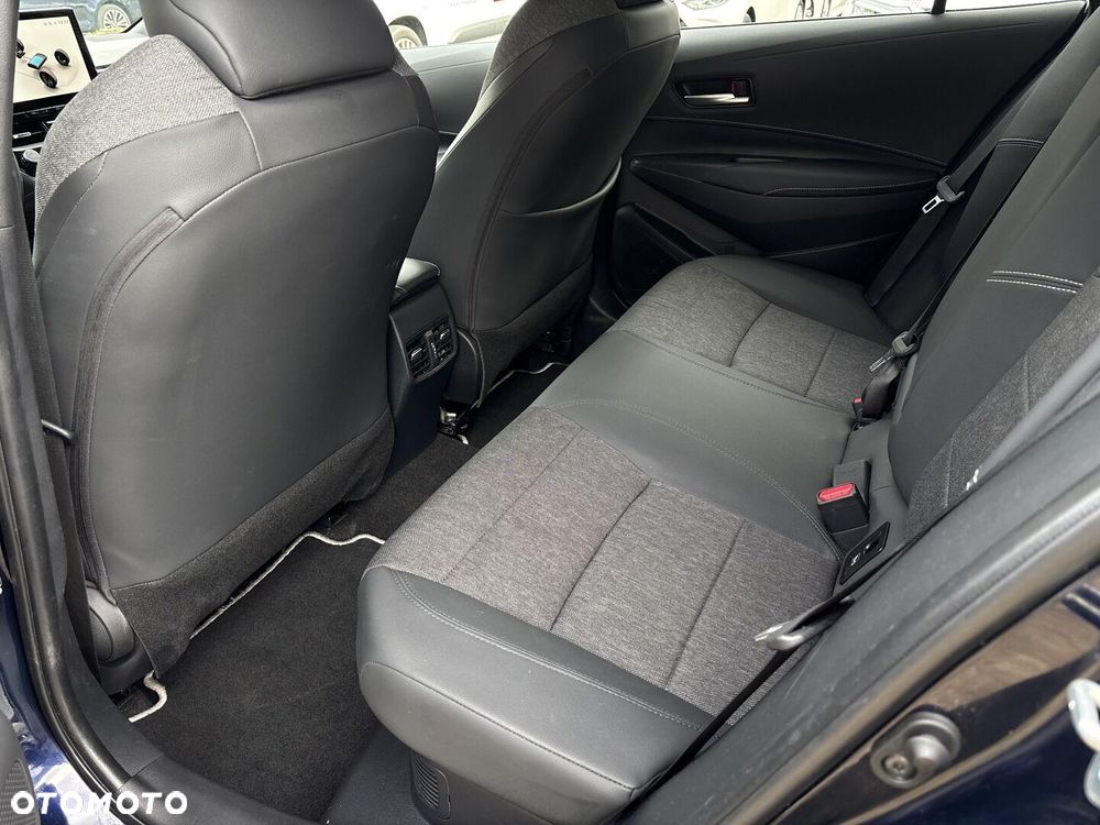 Toyota Corolla 1.8 Hybrid Style - 13