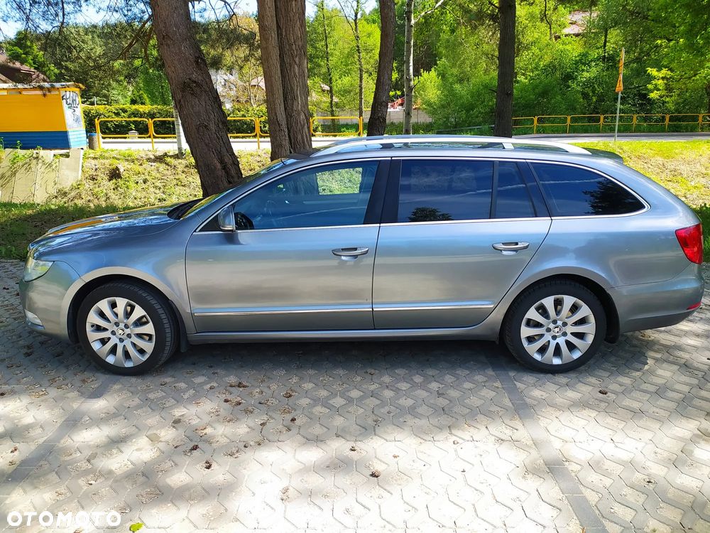 Skoda Superb 2.0 TDI DSG Comfort - 4