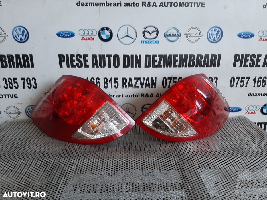 Stopuri Lampa Stop Tripla Stanga Dreapta Toyota RAV 4 An 2006-2010 LED Dezmembrez Toyota RAV 4 - 3