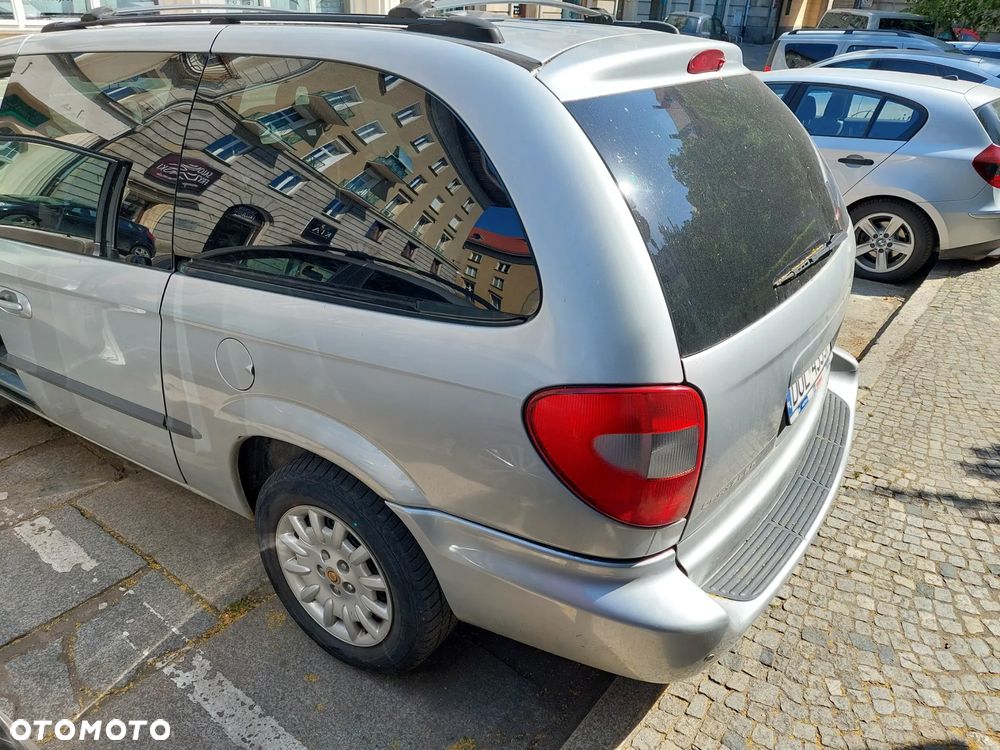 Chrysler Voyager 2.5L CRD SE - 4