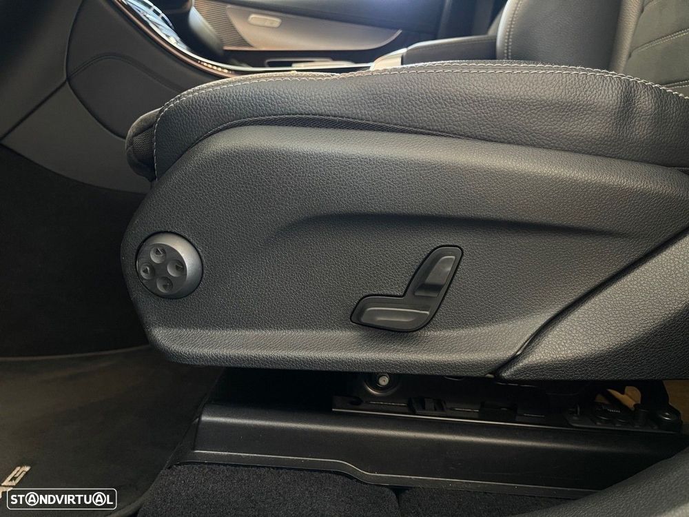 Mercedes-Benz EQC 400 4Matic AMG Line - 11
