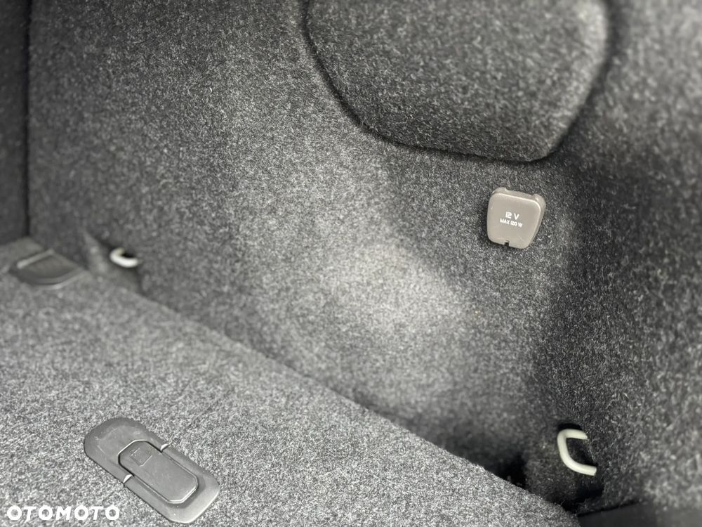 Volvo V40 Cross Country D3 - 26