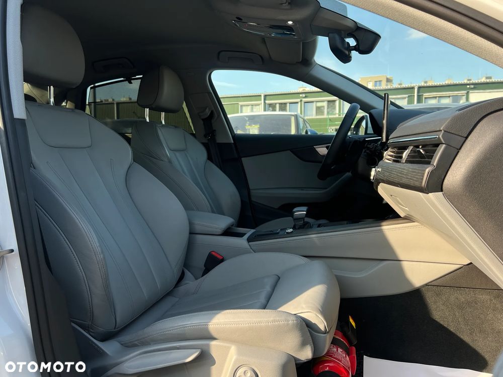Audi A4 Limousine - 27