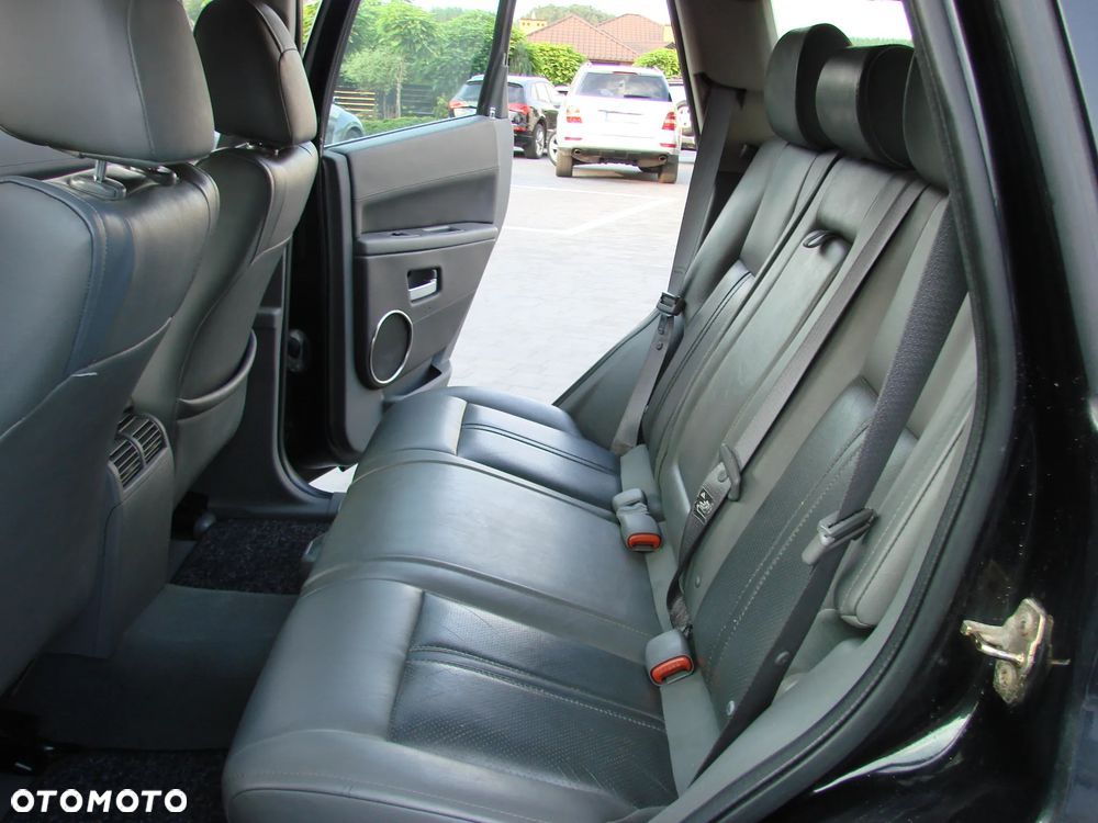 Jeep Grand Cherokee - 21