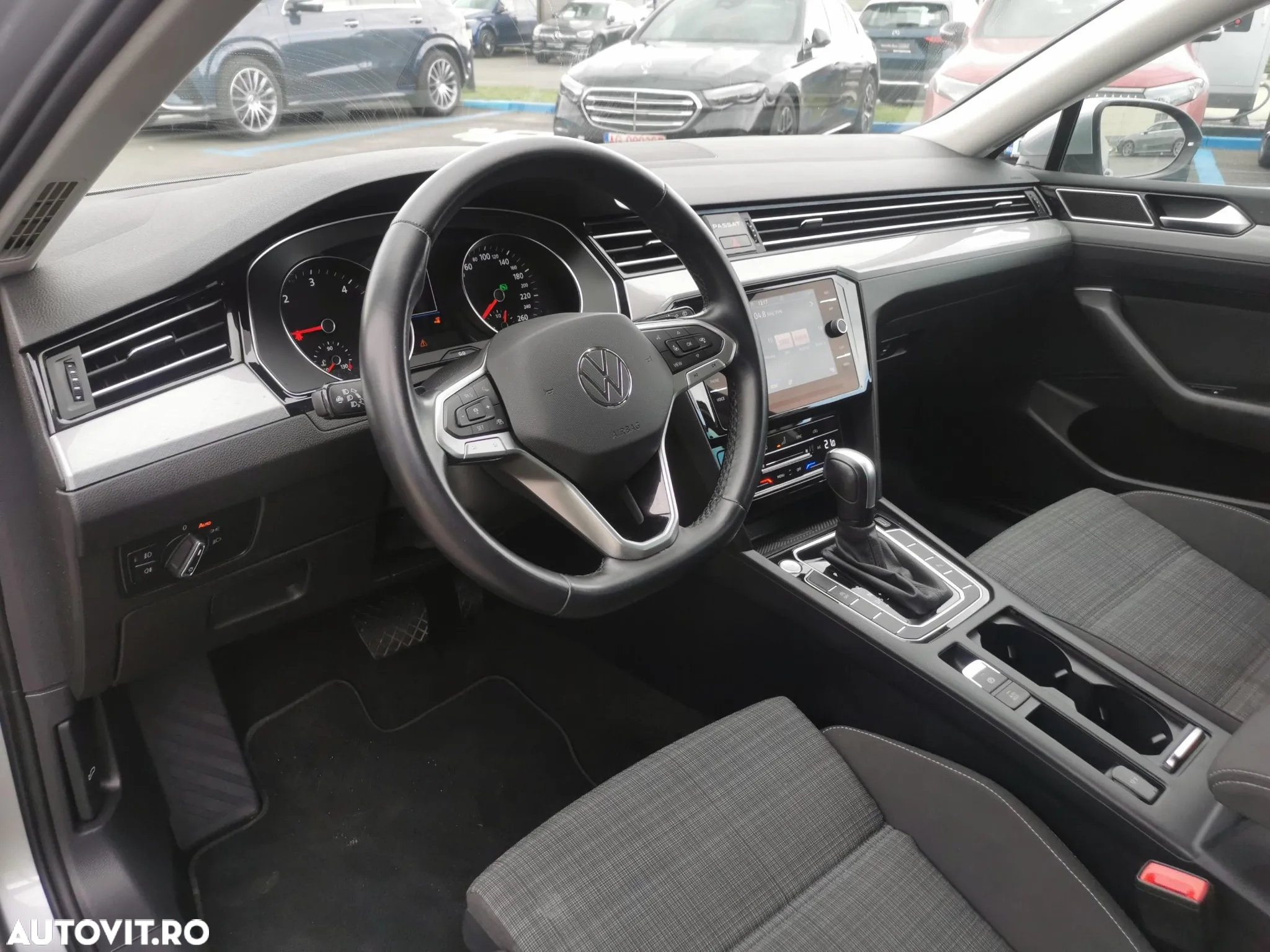 Volkswagen Passat 2.0 TDI SCR DSG Business - 18