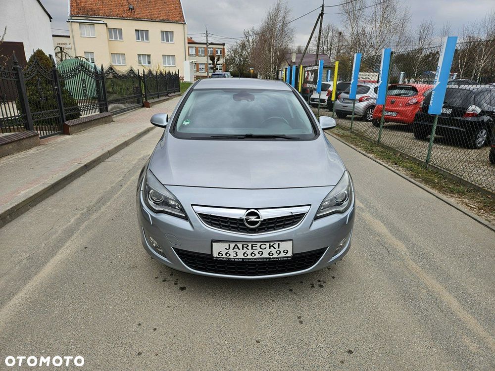 Opel Astra - 2