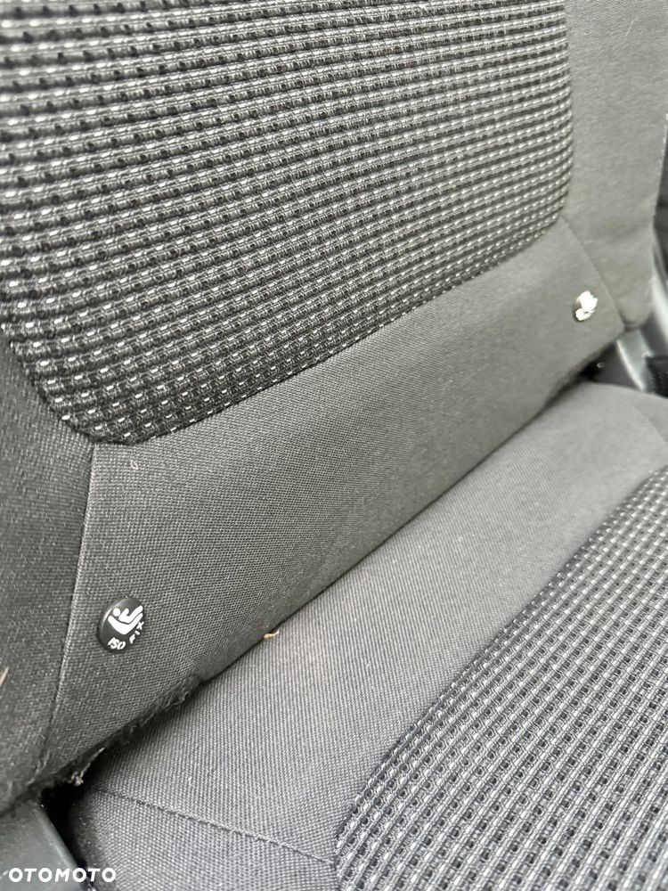 Peugeot 5008 1.6 HDi Family 7os - 27