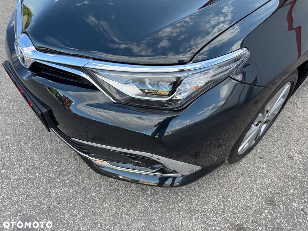 Toyota Auris - 10