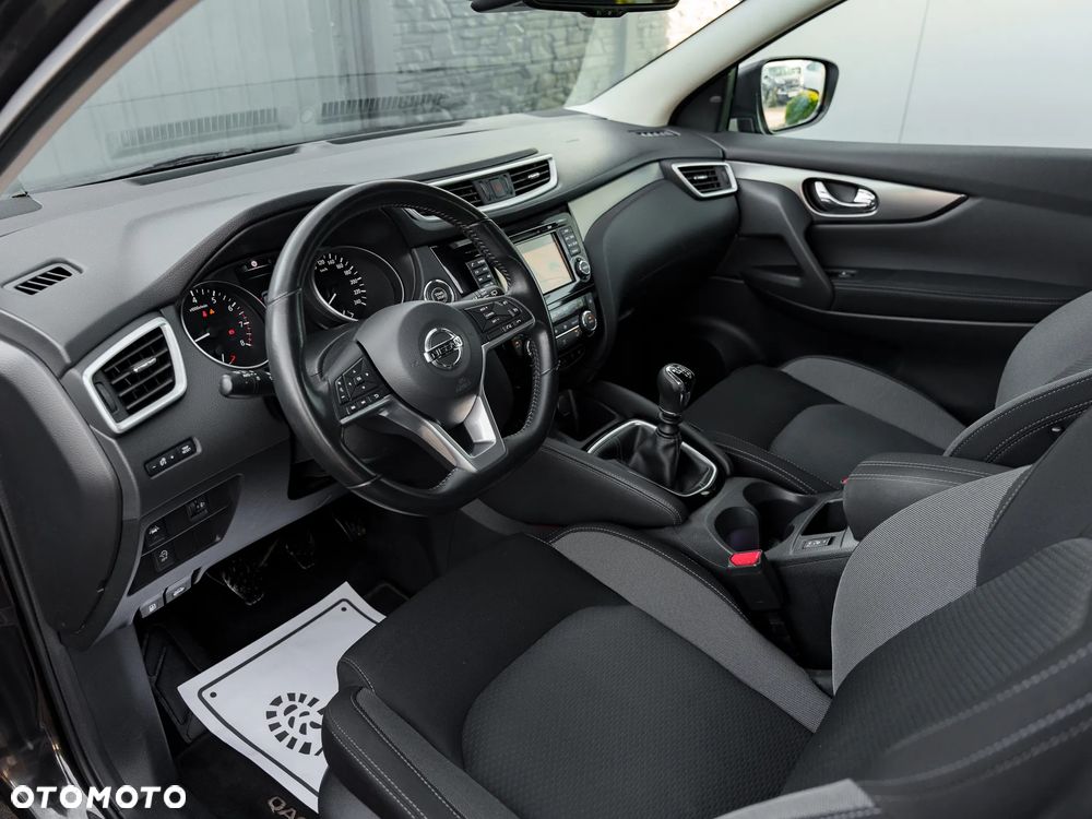 Nissan Qashqai 1.2 DIG-T N-Connecta EU6 - 16