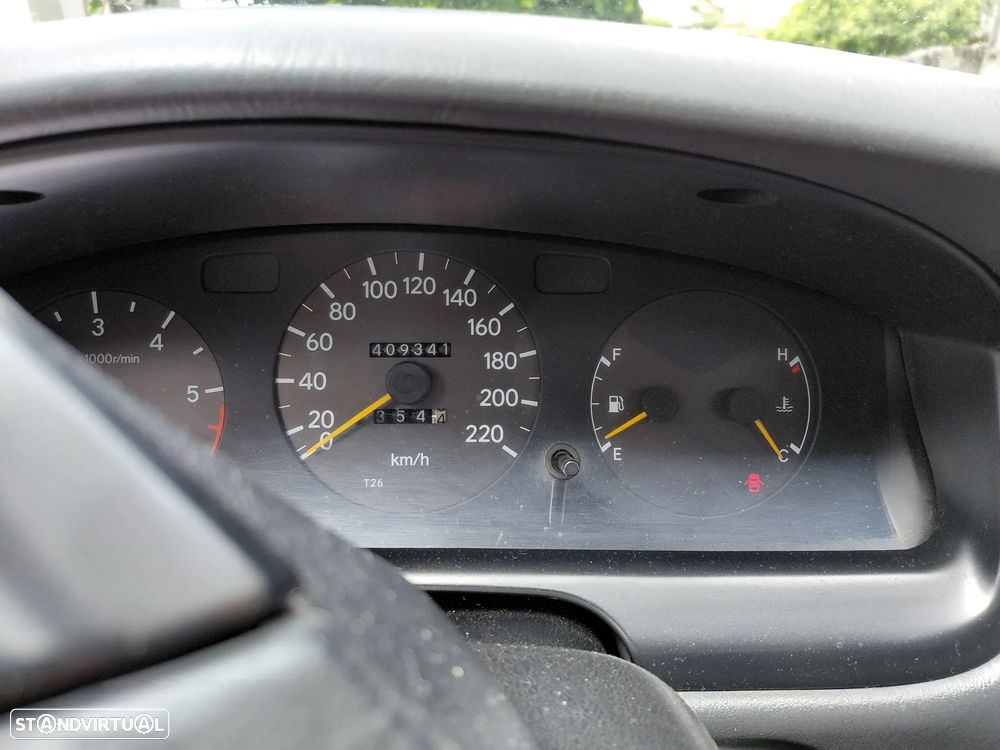 Toyota Carina - 8