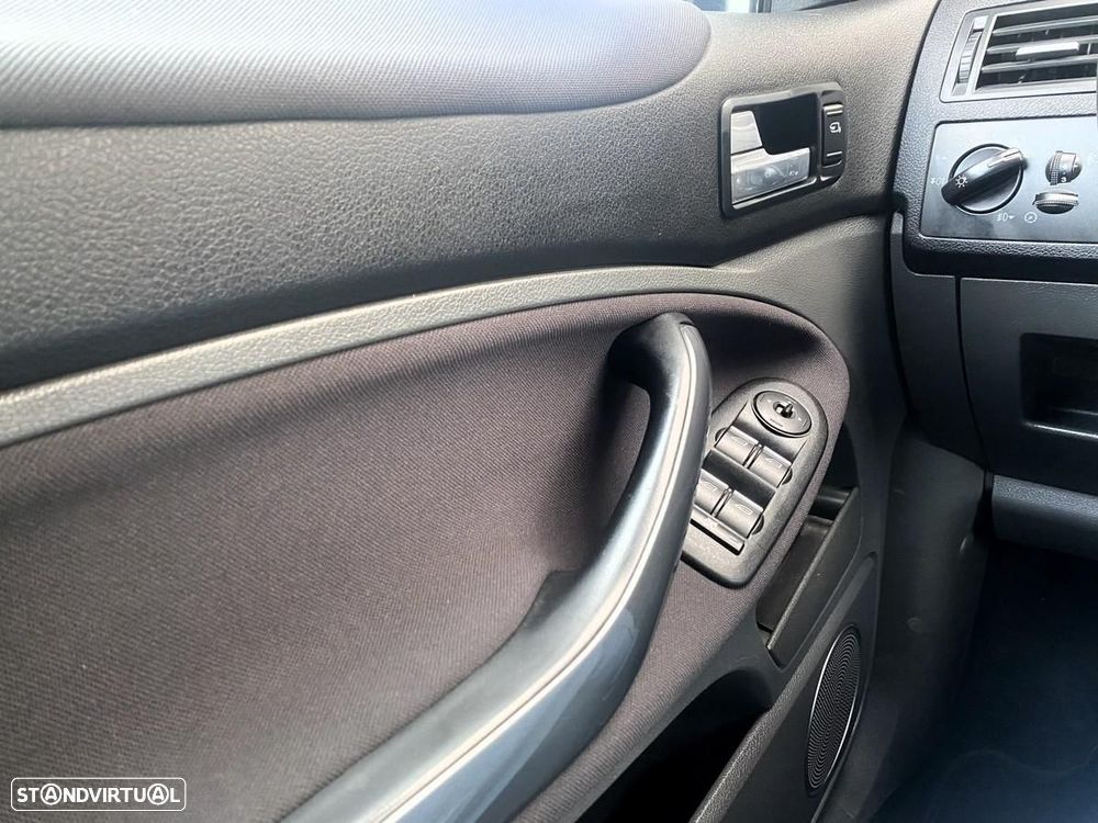 Ford Kuga 2.0 TDCi Titanium - 22