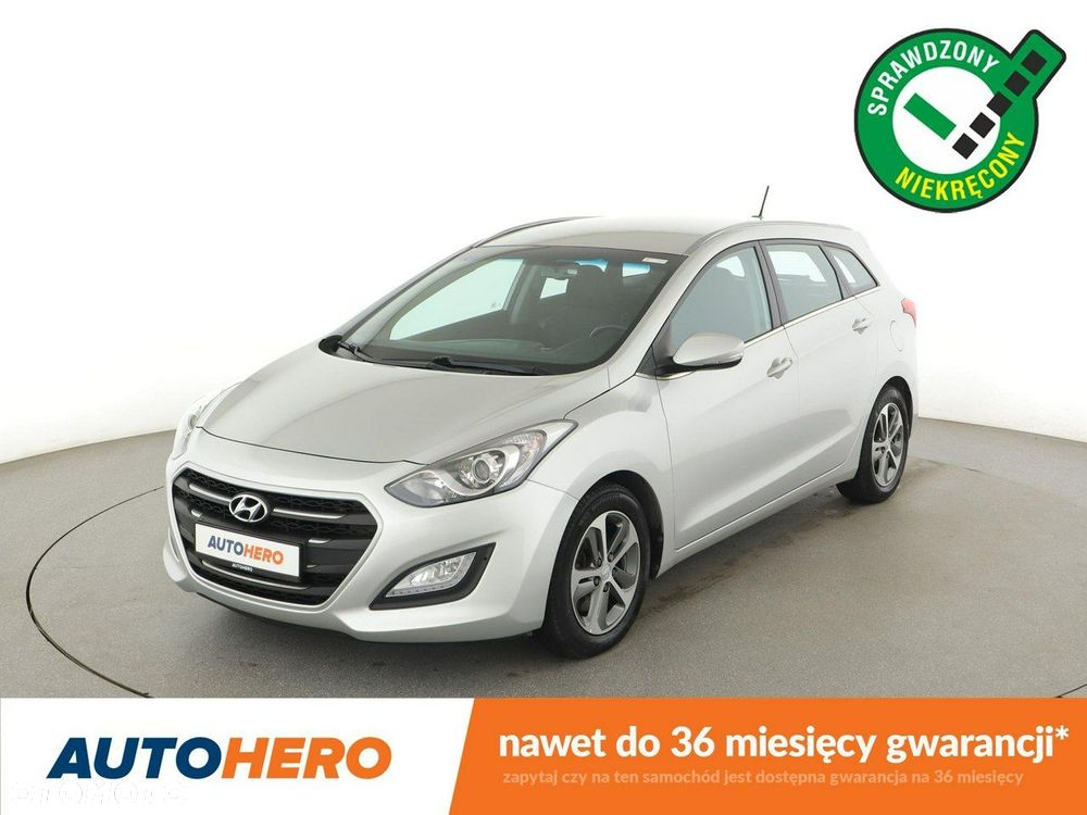 Hyundai i30 blue 1.6 CRDi Trend - 2