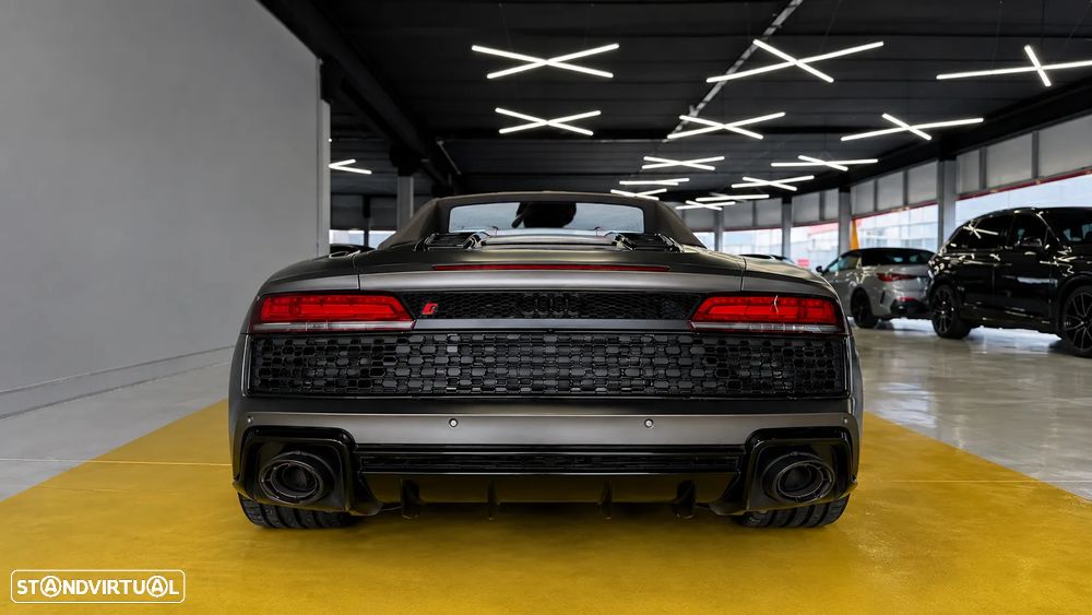 Audi R8 Spyder - 8