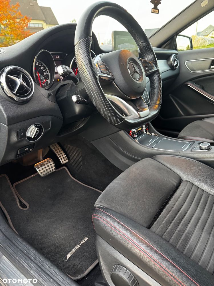 Mercedes-Benz GLA 200 7G-DCT AMG Line - 8