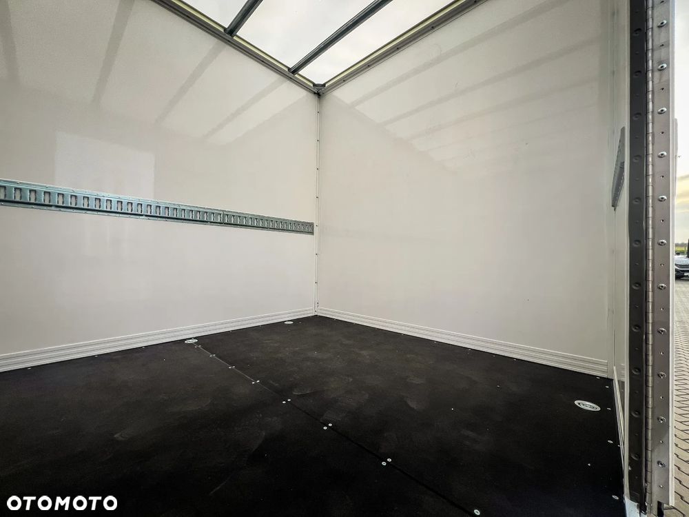 Iveco 35S18HA8 3.0 Diesel 180KM KONTENER 8EPAL + WINDA - 23