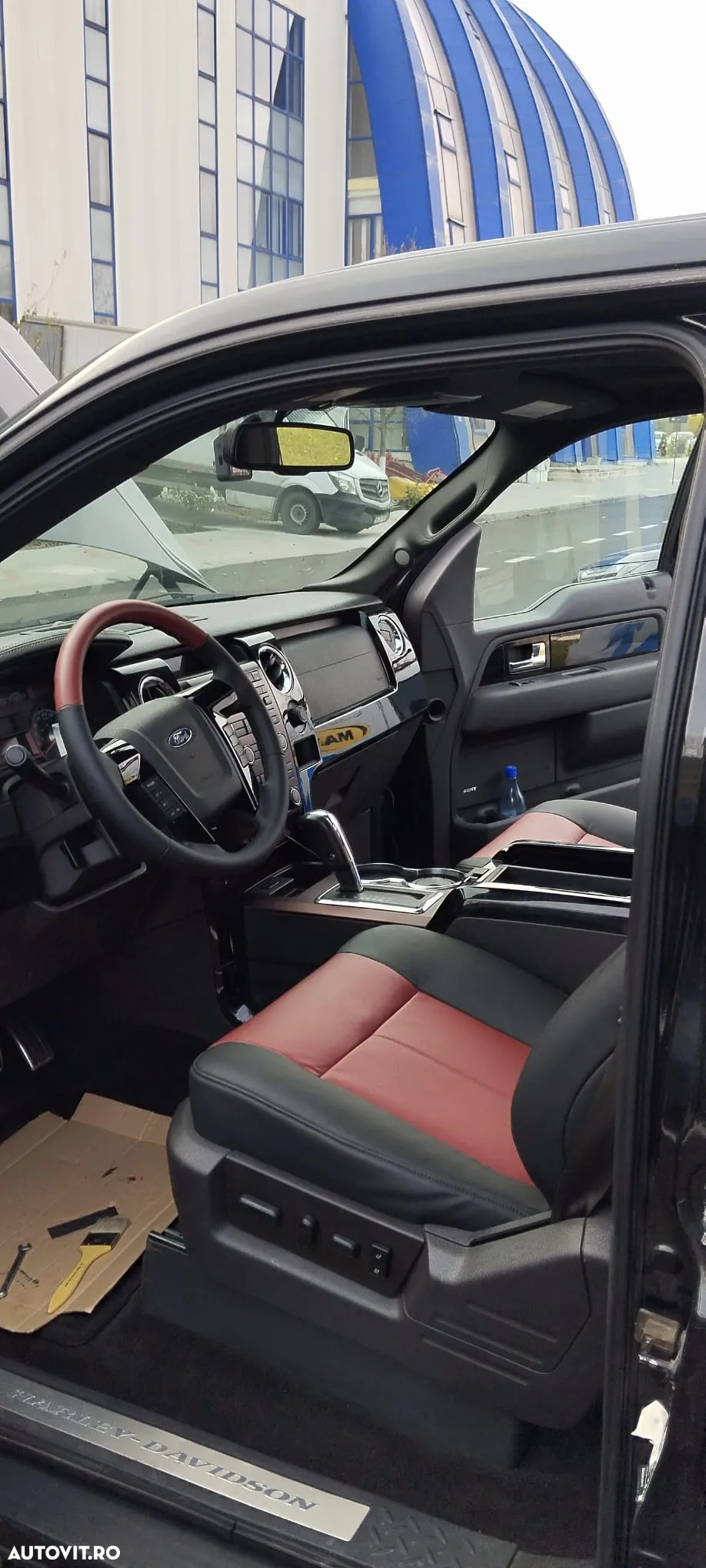 Ford F 150 - 10