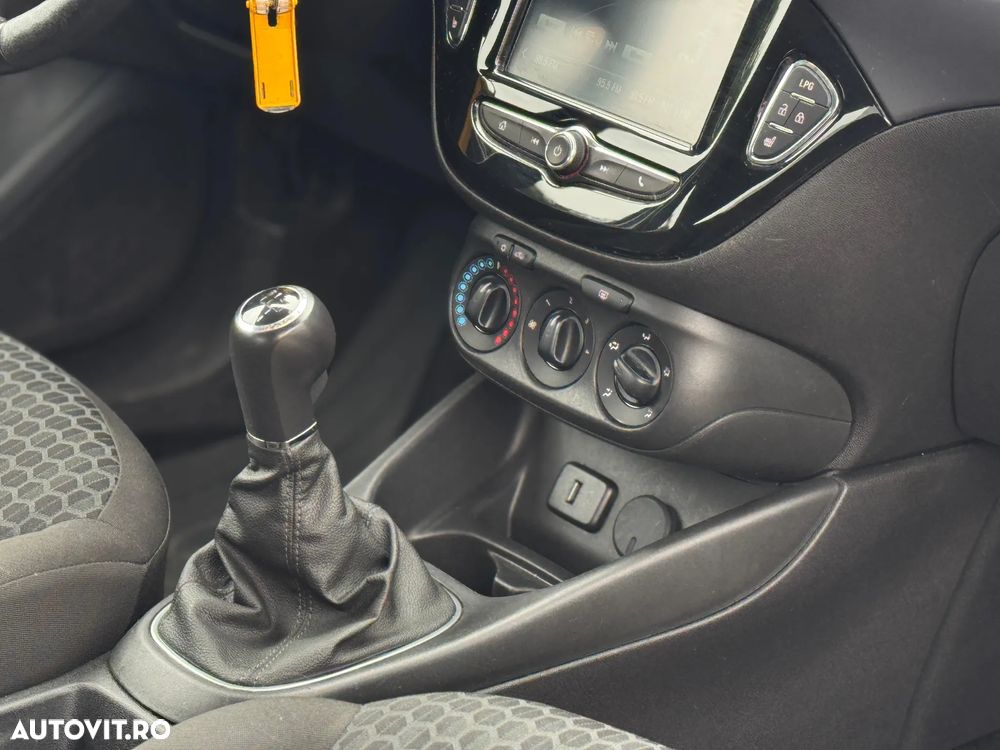 Opel Corsa 1.4 Innovation - 17