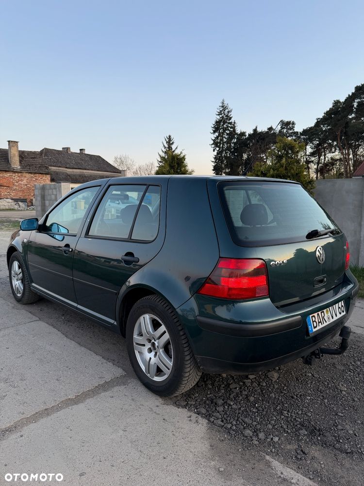 Volkswagen Golf 1.6 Comfortline - 2