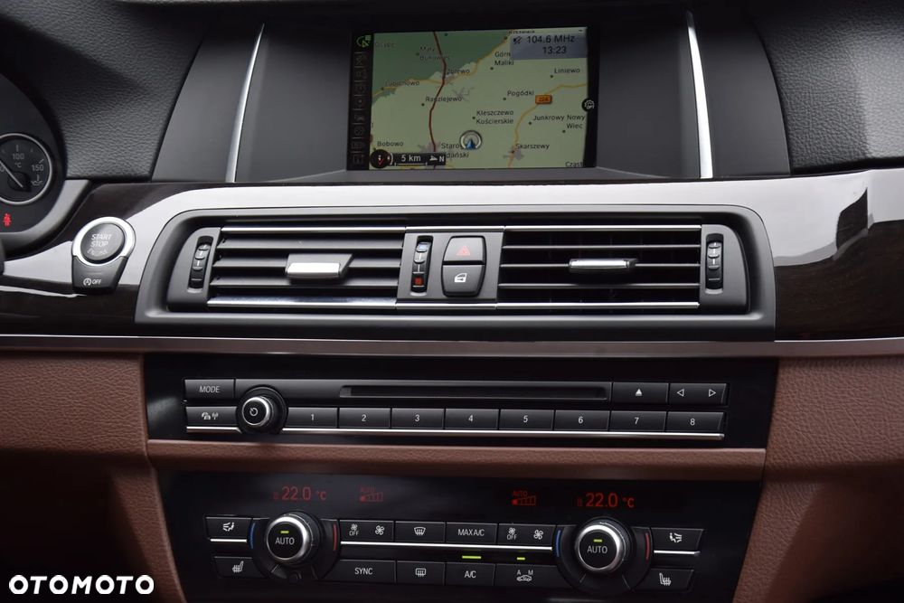 BMW Seria 5 520d xDrive - 30