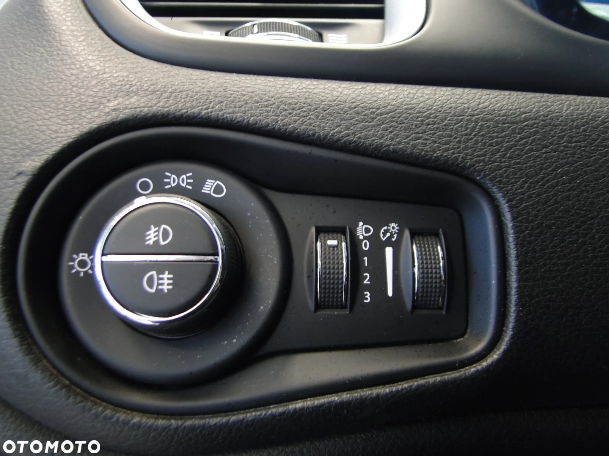 Jeep Renegade 2.0 MultiJet Limited 4WD S&S - 27