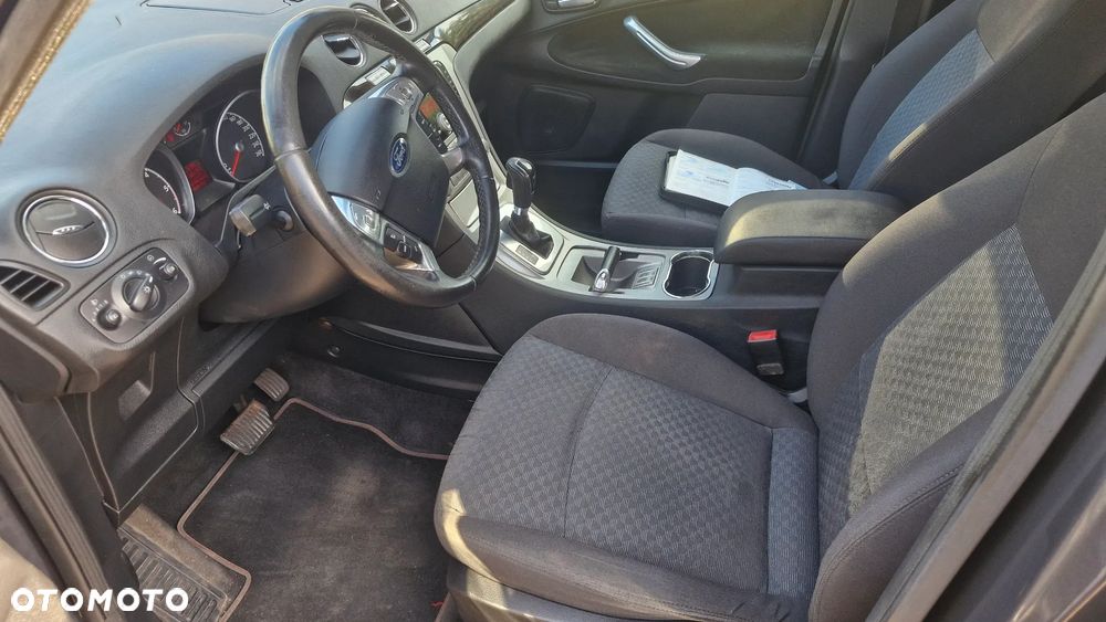 Ford Galaxy 2.0 TDCi Ghia - 12