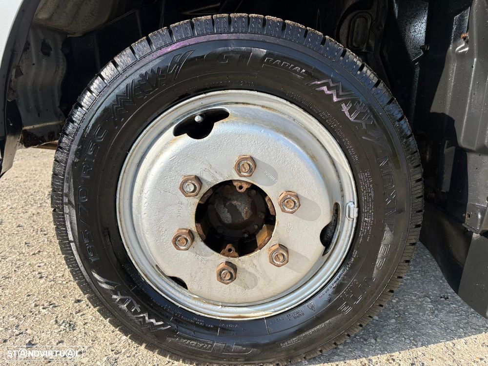 Toyota Dyna 3.0 D-4D - 4