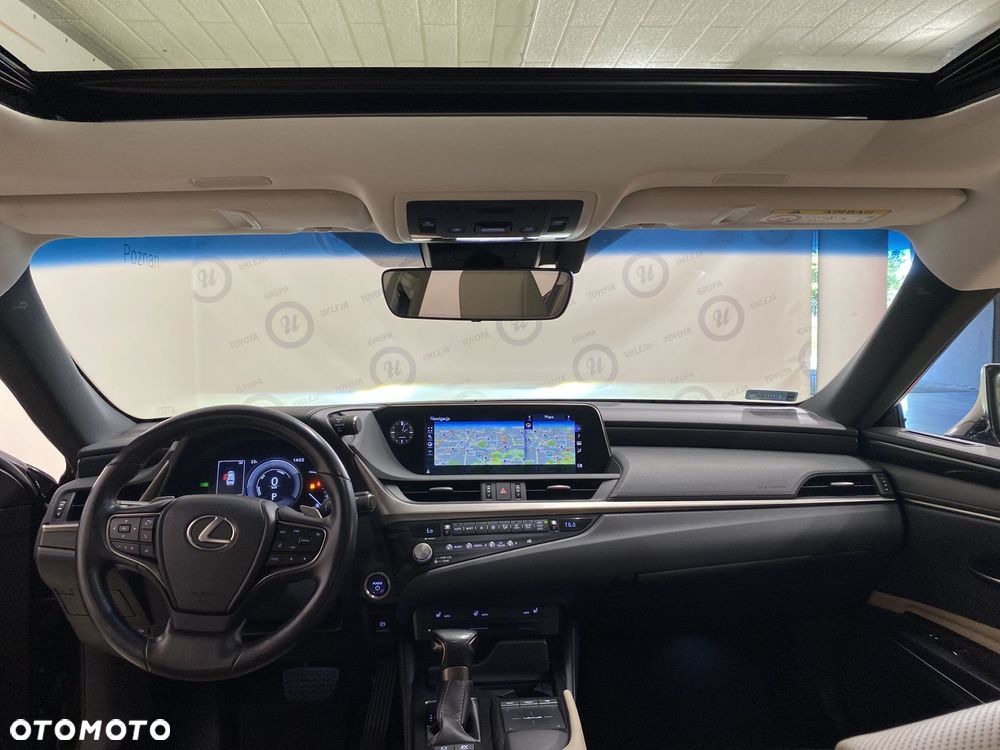 Lexus ES - 10