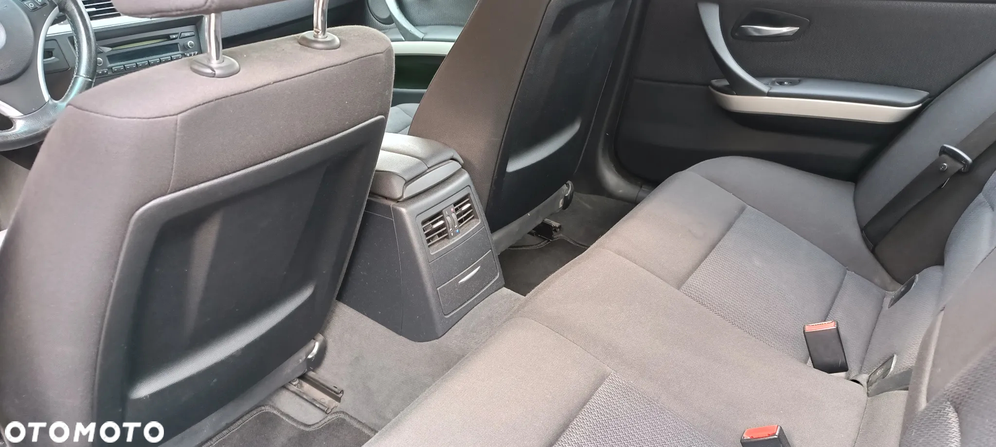 BMW Seria 3 320i - 11