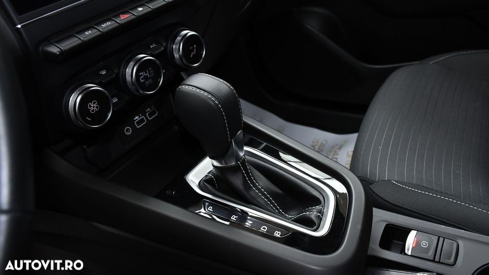 Renault Arkana E-TECH 145 Evolution - 13