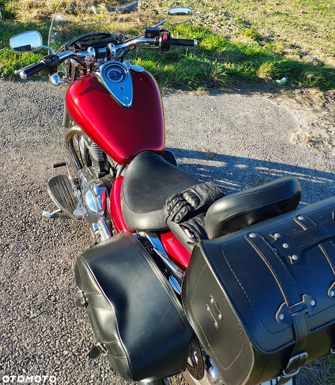 Triumph Thunderbird - 9