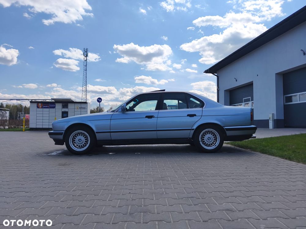 BMW Seria 5 520i - 2
