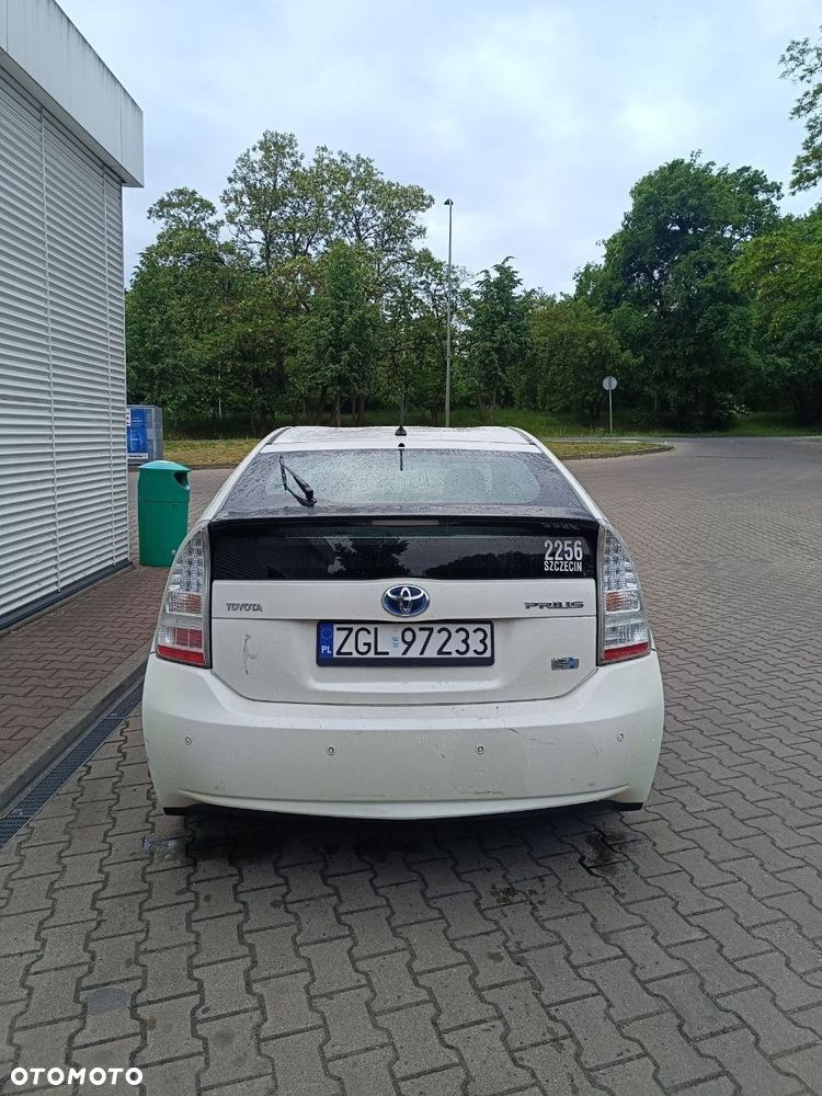 Toyota Prius - 2