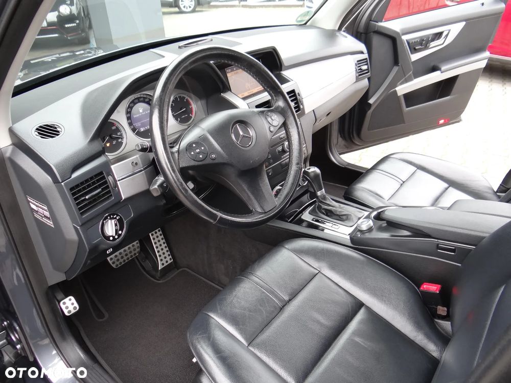 Mercedes-Benz GLK 320 CDI DPF 4Matic 7G-TRONIC Edition 1 - 24
