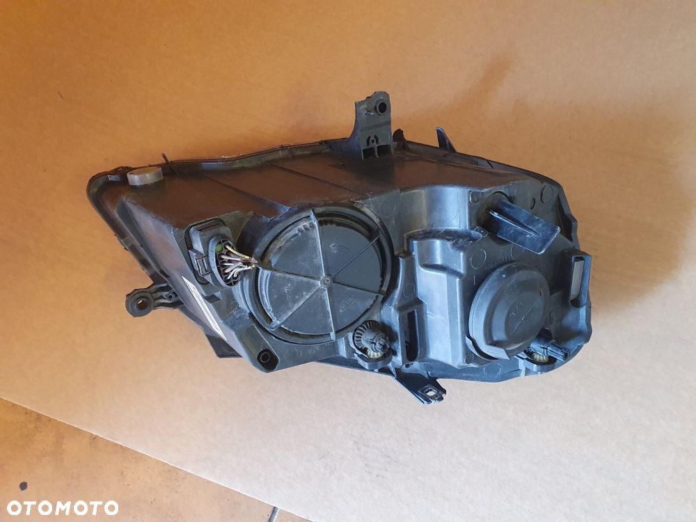 REFLEKTOR LEWY VW POLO 9N LIFT 06-09 VALEO EUROPA - 5