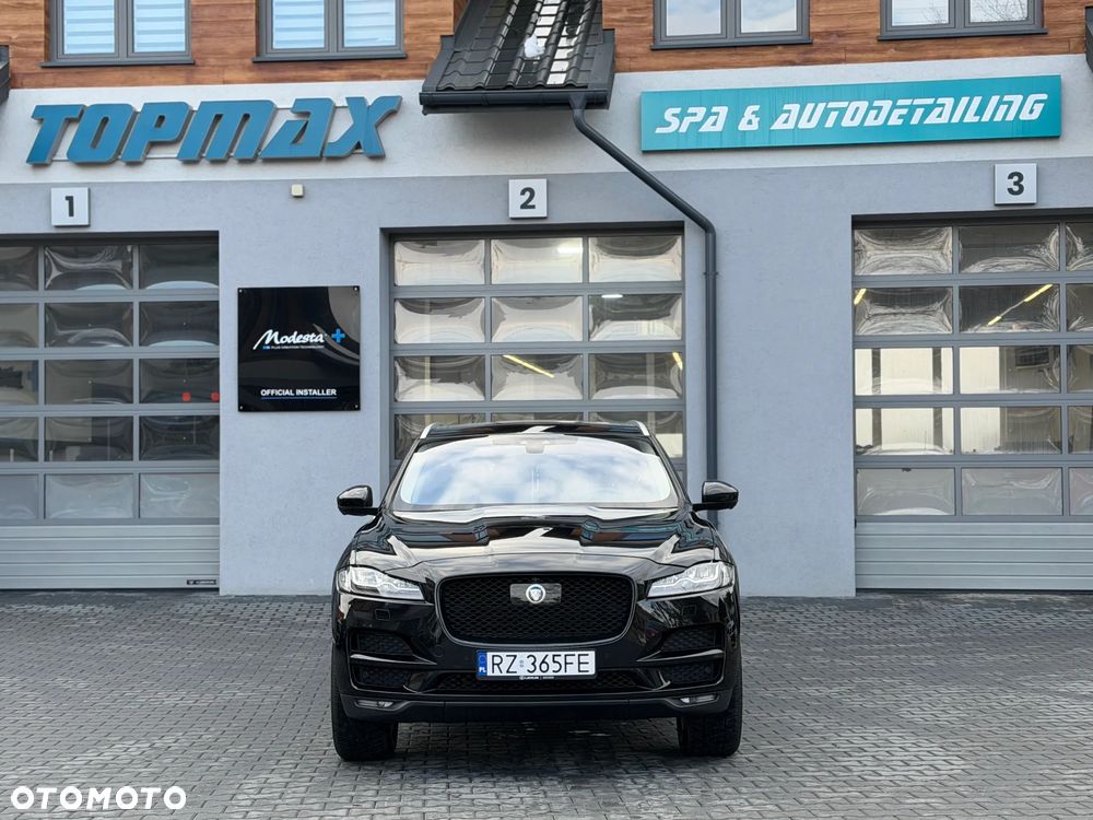 Jaguar F-Pace 30t AWD Portfolio - 8