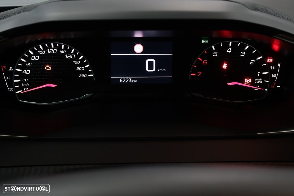 Peugeot 2008 1.2 PureTech Style - 15