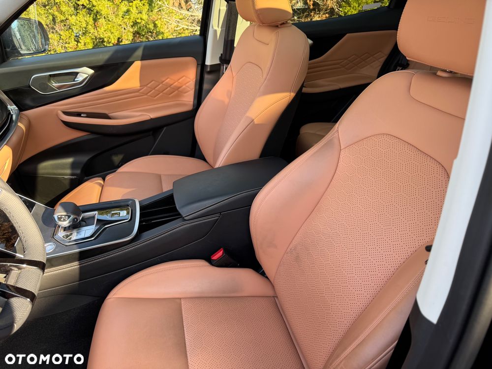 BAIC 7 1.5T Luxury Plus DCT - 38