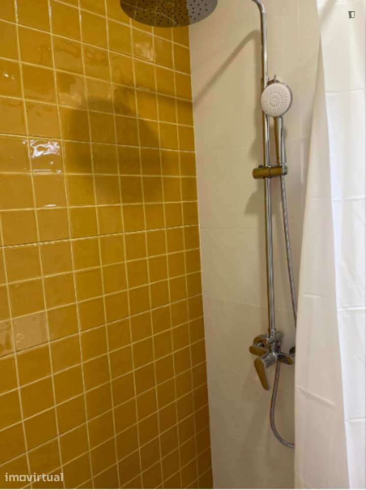 Quarto - localizado em Arroios Lisbon - Grande imagem: 2/10